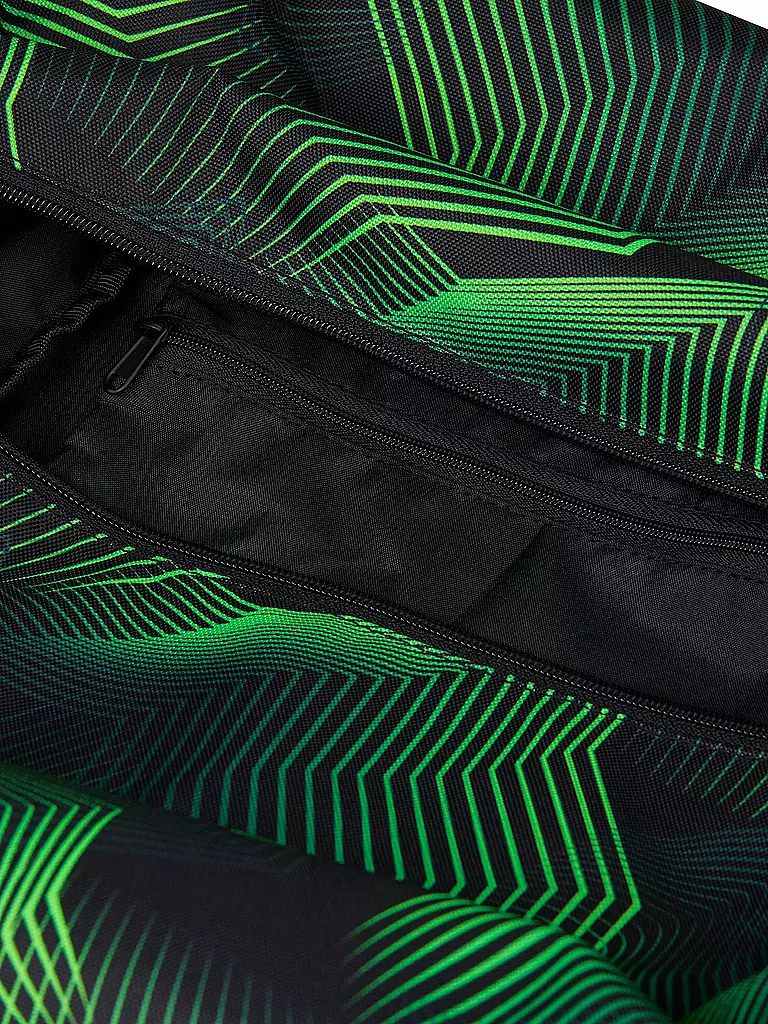 SATCH | Sporttasche - Seismic Green | schwarz