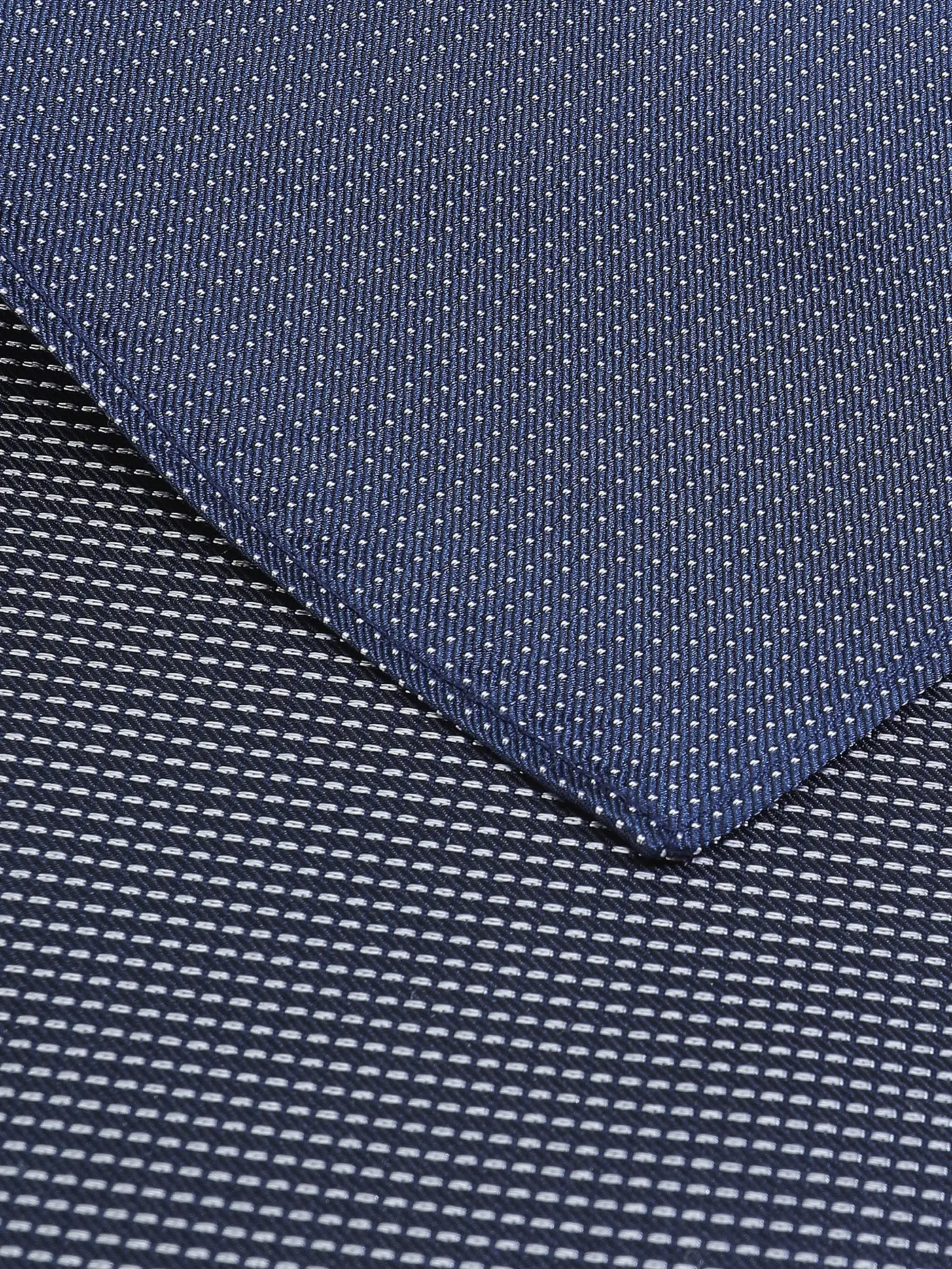 SEIDENFALTER | Stecktuch | blau
