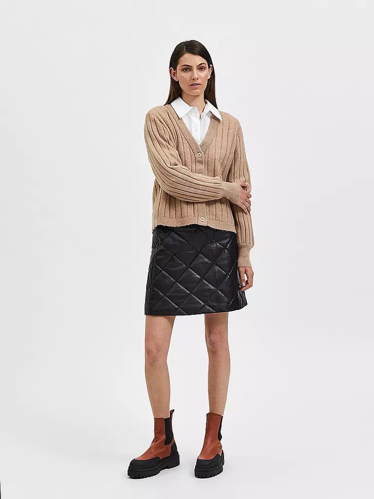 SYLTHERIELLE – COMFORTABLE CARDIGAN