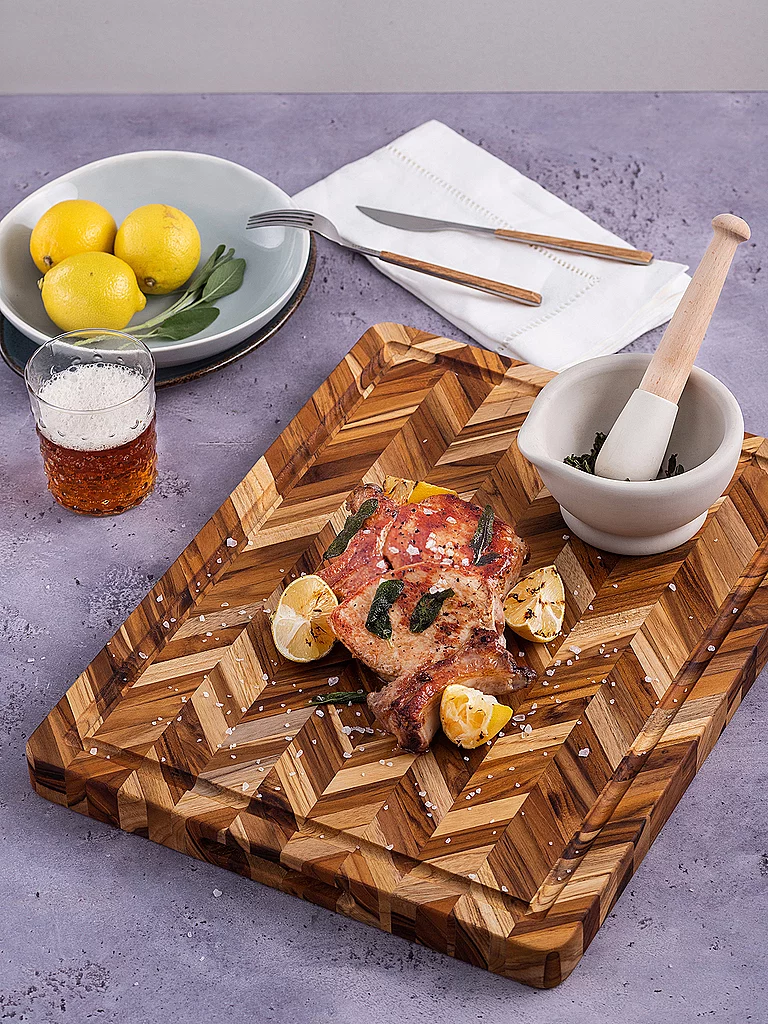 TEAKHAUS Tabla de cortar Herringbone extra gruesa 41x30,5cm madera de teca marrón