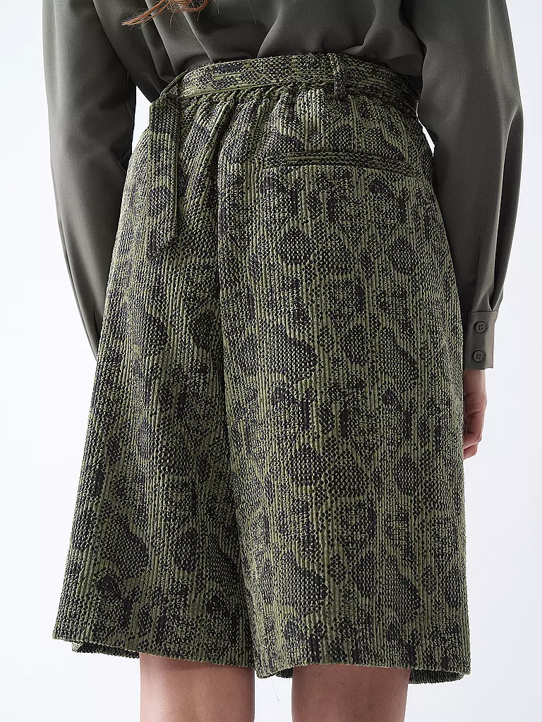 TELA | Bermudas | olive