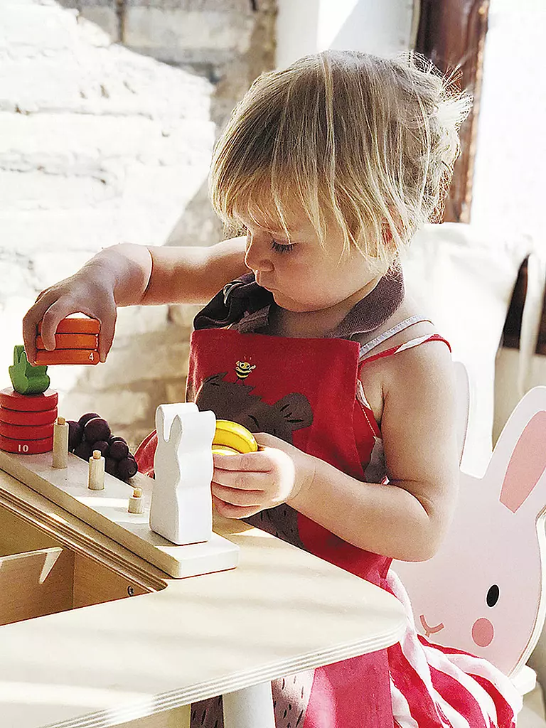 Tisch Und Stühle Kinder Ab 1 Jahr TENDER LEAF TOYS Tisch und Stühle Hase und Bär keine Farbe