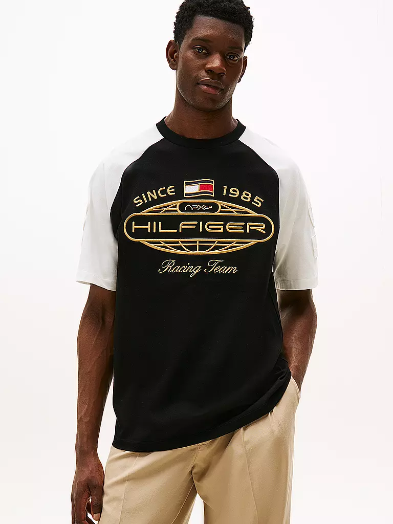 TOMMY HILFIGER | T-Shirt  | schwarz