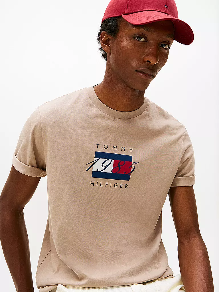 TOMMY HILFIGER | T-Shirt | schwarz
