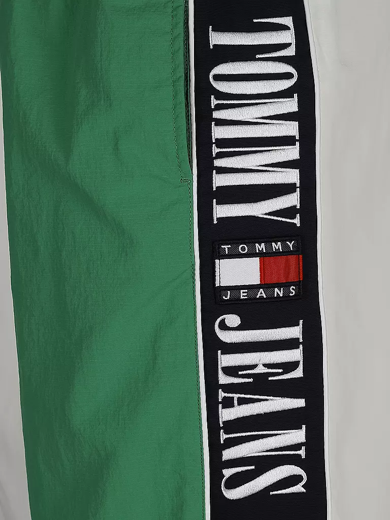 TOMMY JEANS | Badeshorts | grün