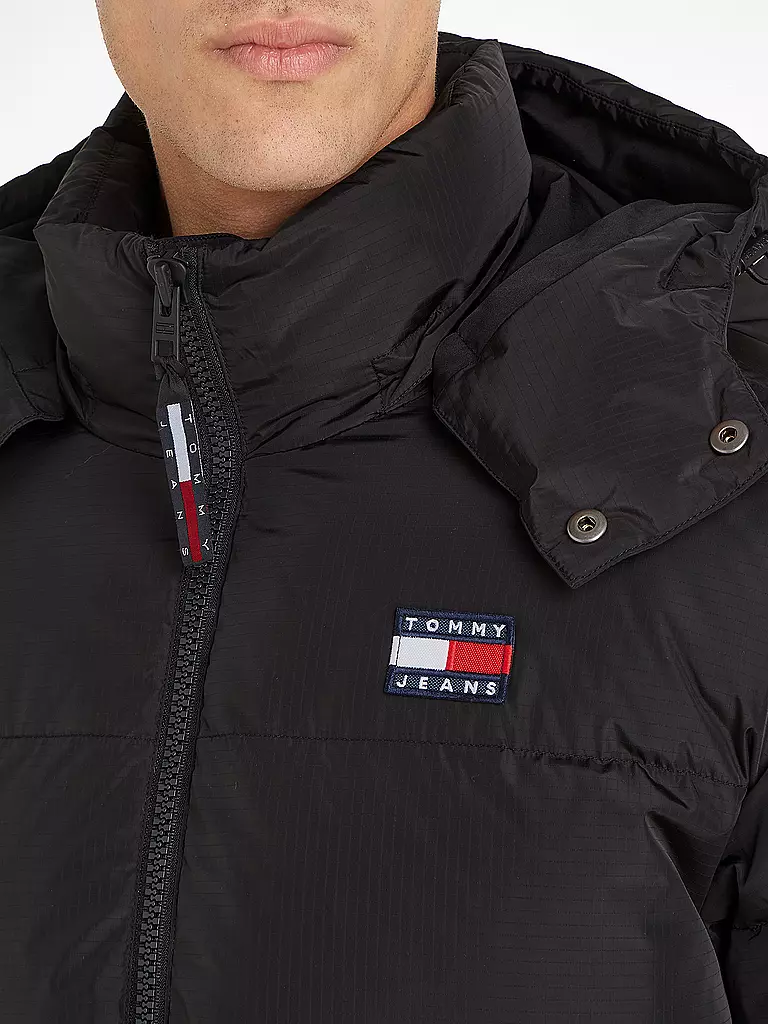 TOMMY JEANS | Daunenjacke ALASKA | schwarz