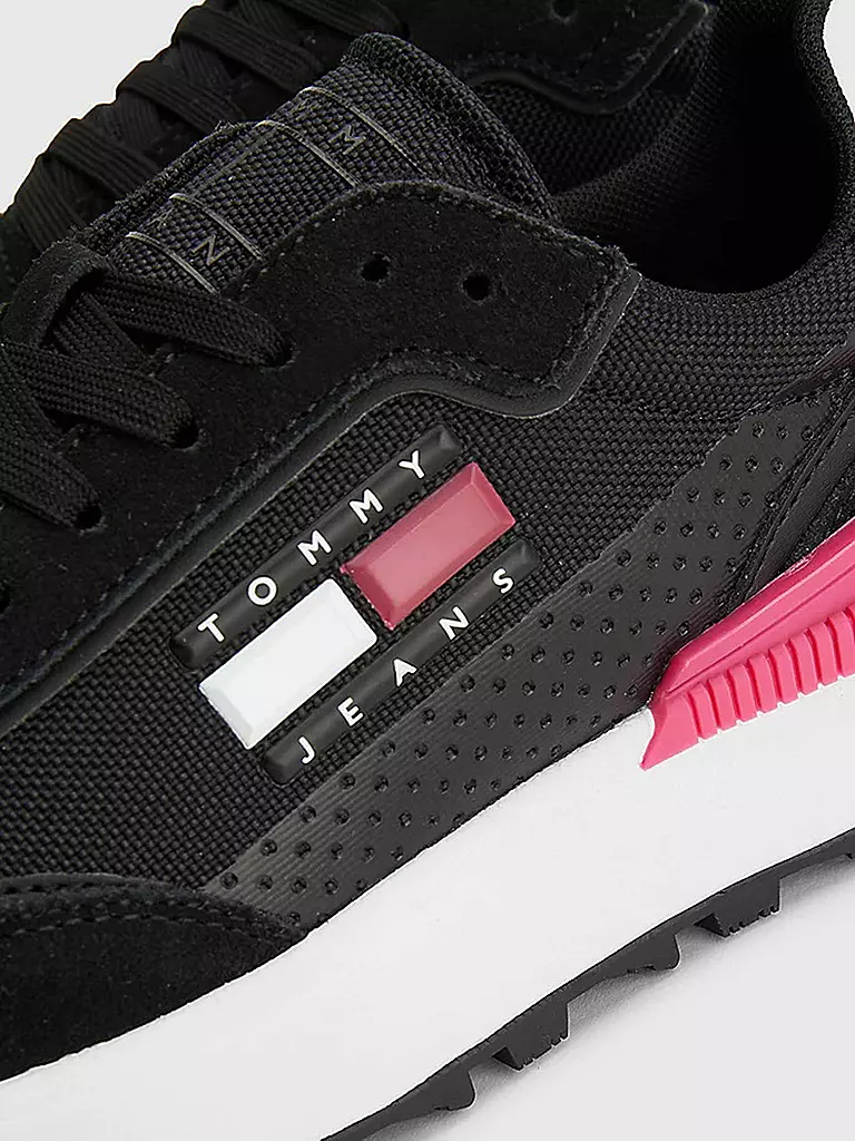 TOMMY JEANS | Sneaker TECH-RUNNER | schwarz