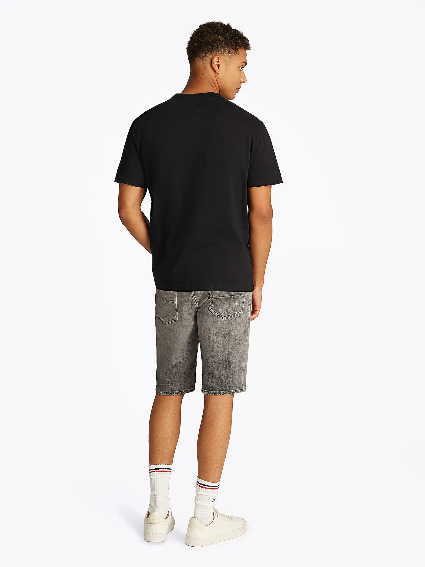 TOMMY JEANS | T-Shirt  | schwarz