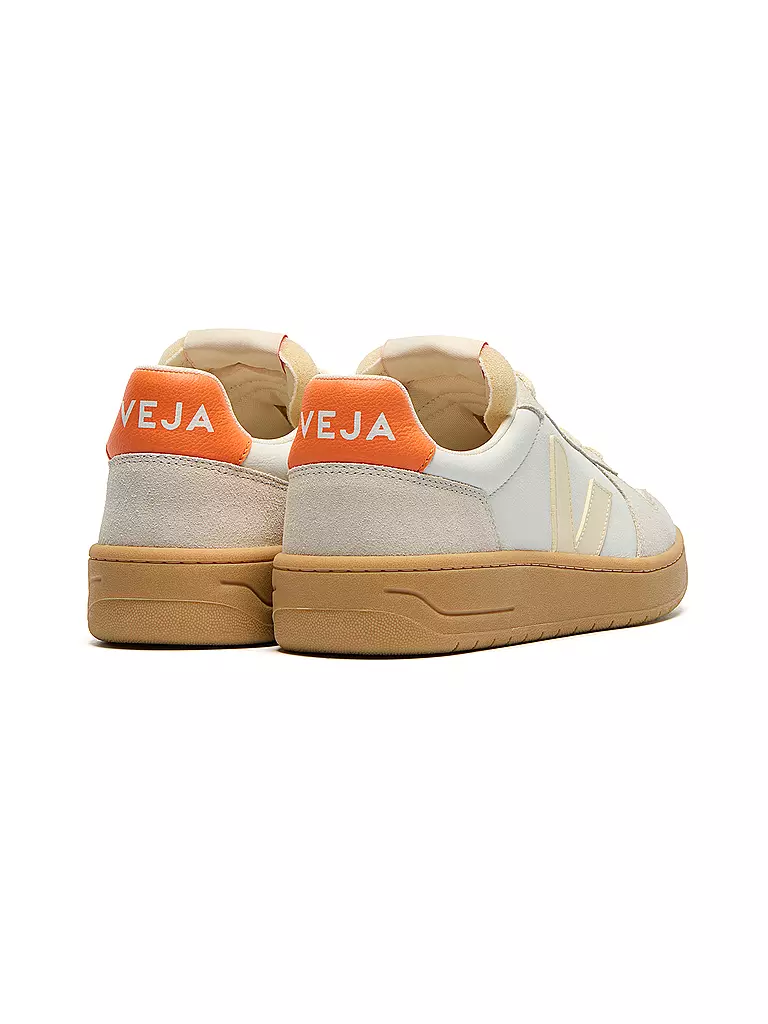 VEJA | Sneaker V-82 | creme