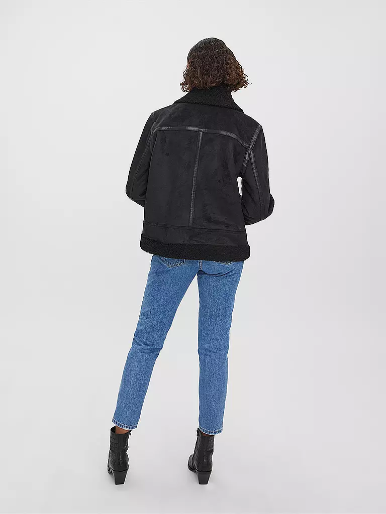 VERO MODA | Jacke in Shearling-Optik VMVEGA | schwarz