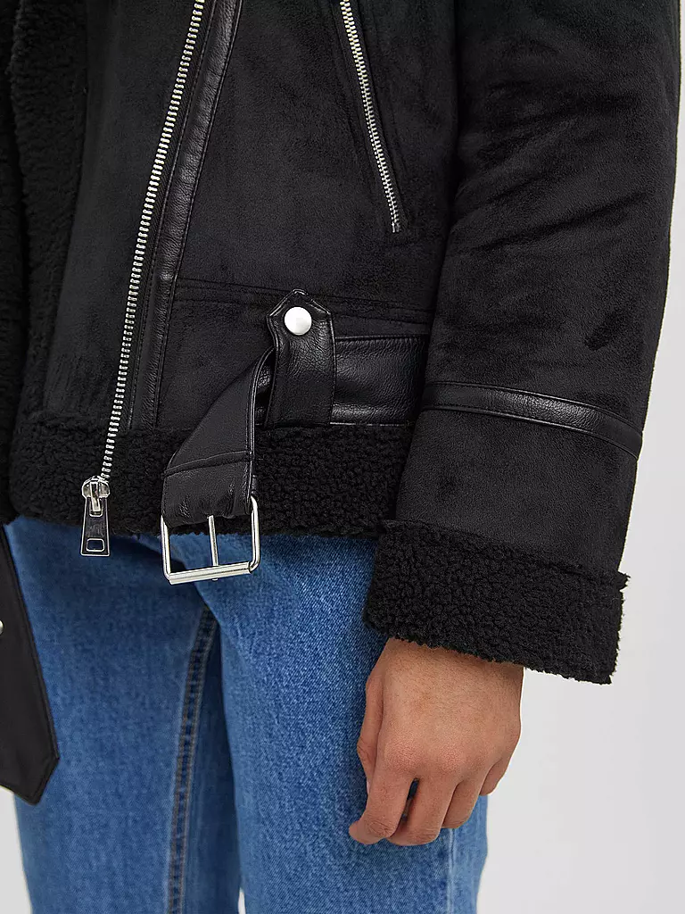 VERO MODA | Jacke in Shearling-Optik VMVEGA | schwarz