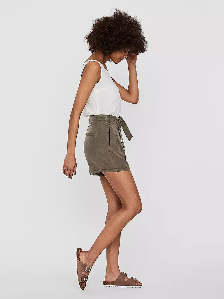 VERO MODA | Shorts Loose Fit VMMIA | olive