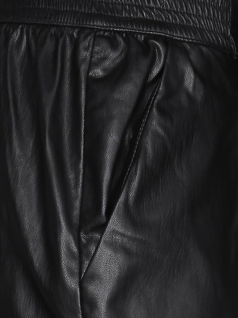 VILA | Short in Lederoptik | schwarz