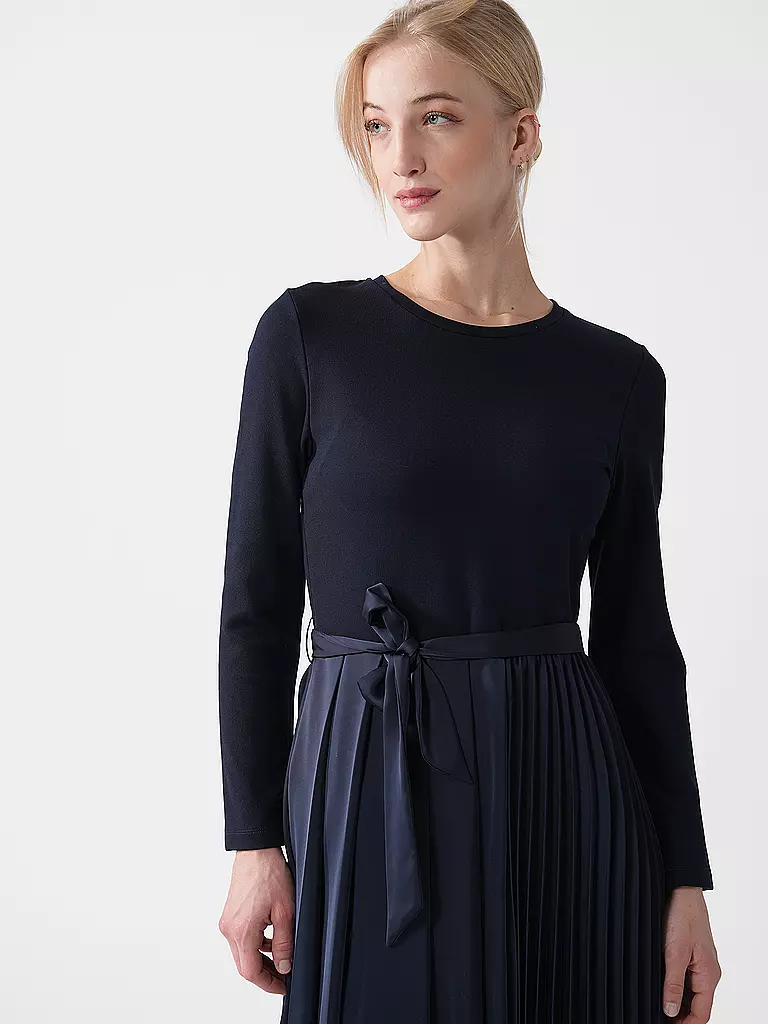WEEKEND MAX MARA | Midikleid | blau