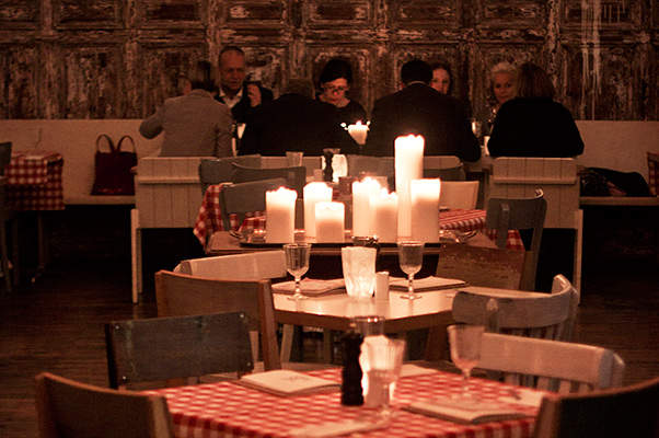 BlickInDenSpeisesaal.jpg BlickInDenSpeisesaal.jpg