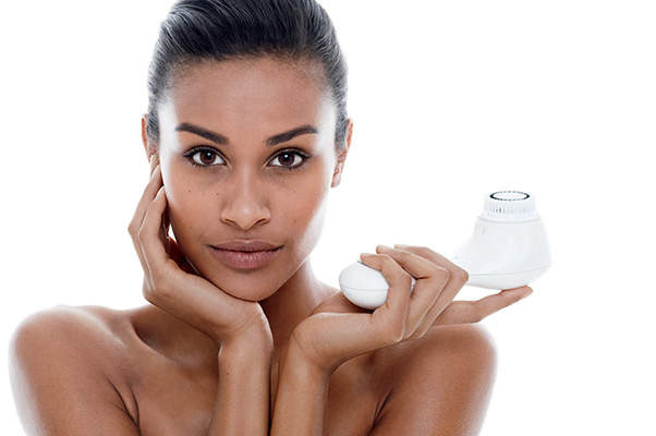 Clarisonic1.jpg Clarisonic1.jpg