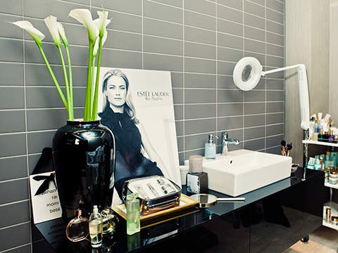 Beauty Lounge Lassen Sie den Alltag hinter sich und genießen Sie Momente der Ruhe