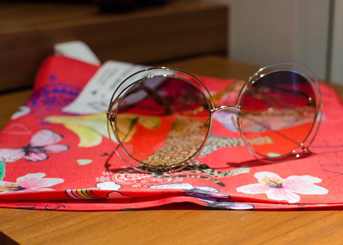 Sabina_Brille Eine Sonnenbrille ist ein Must-have.