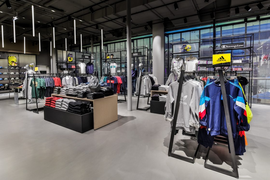 INFECTED_LINZ_STORE_10_c_LUPI_SPUMA INFECTED_LINZ_STORE_10_c_LUPI_SPUMA